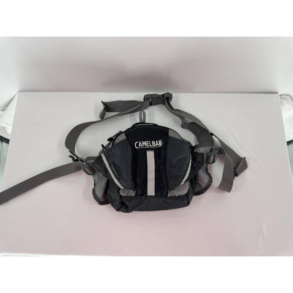 CamelBak Black Reflective Classic‎ Waist Hydration Pack Unisex 2L